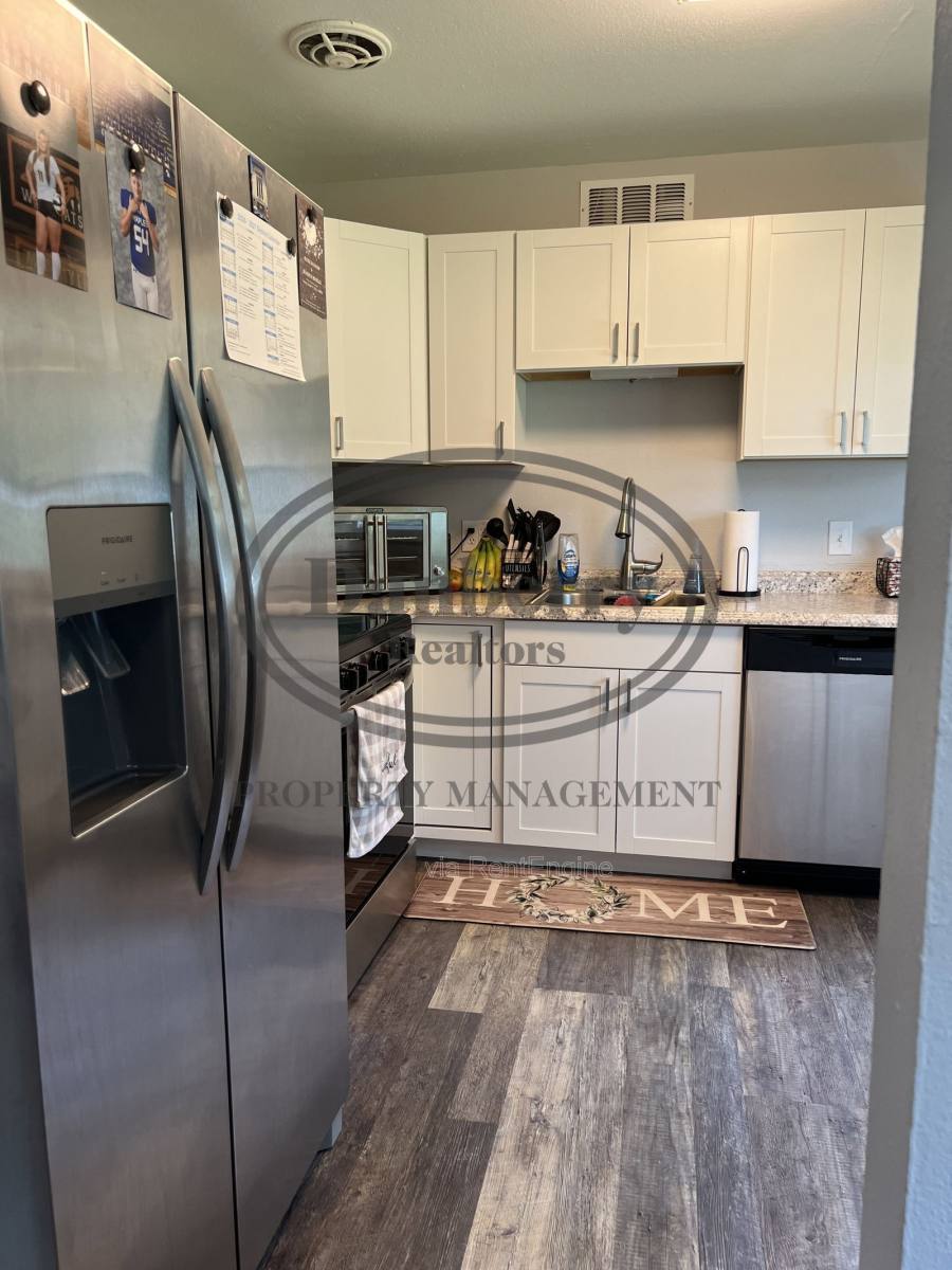 6051 Graystone Dr unit 1 – photo 3