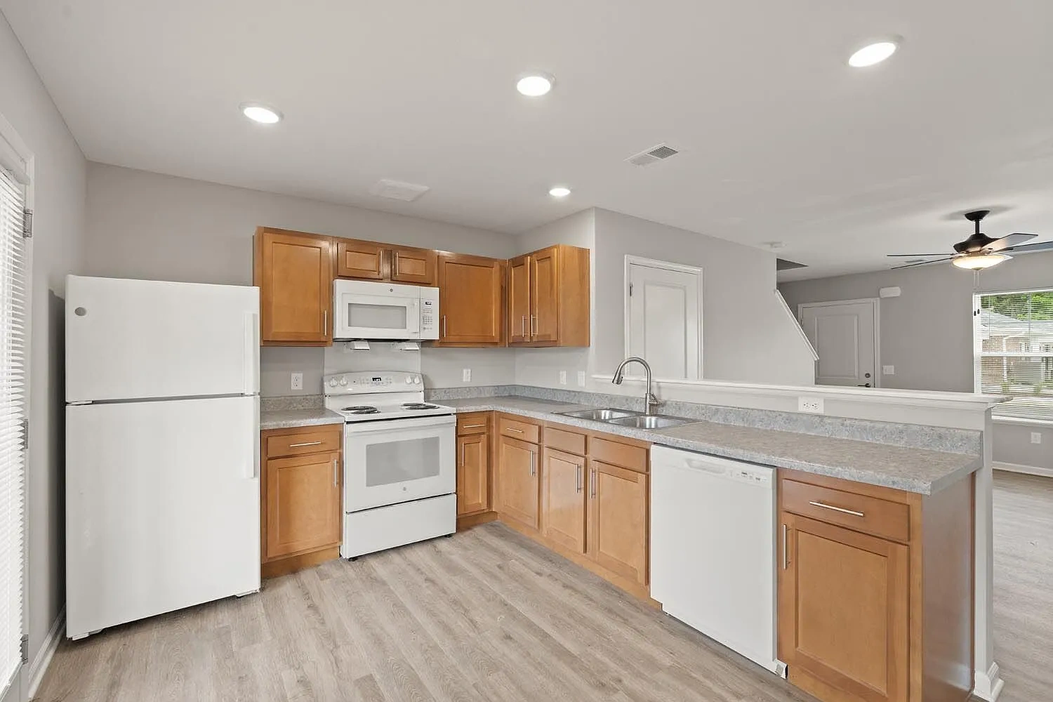Foxtail Pointe – photo 4