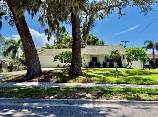 217 S Spring Blvd – photo 1