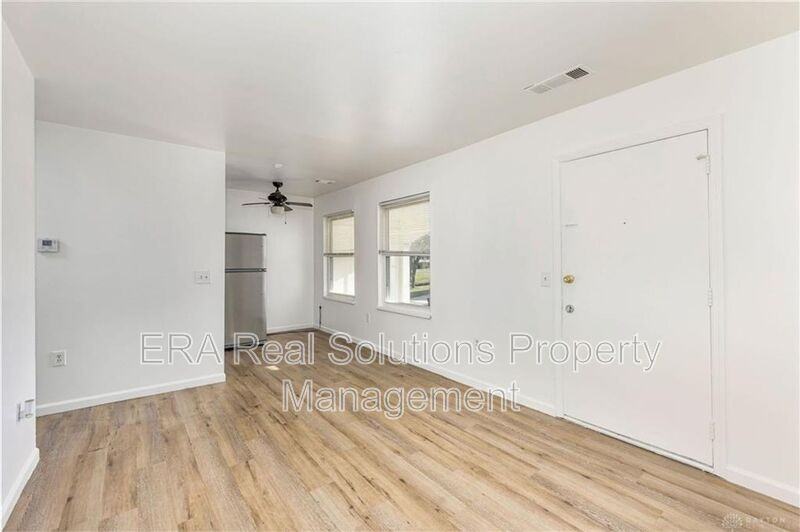 1241 Devon Ave unit 1243A – photo 5