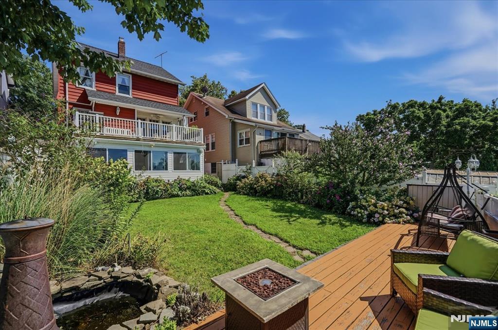 77 William St – photo 4