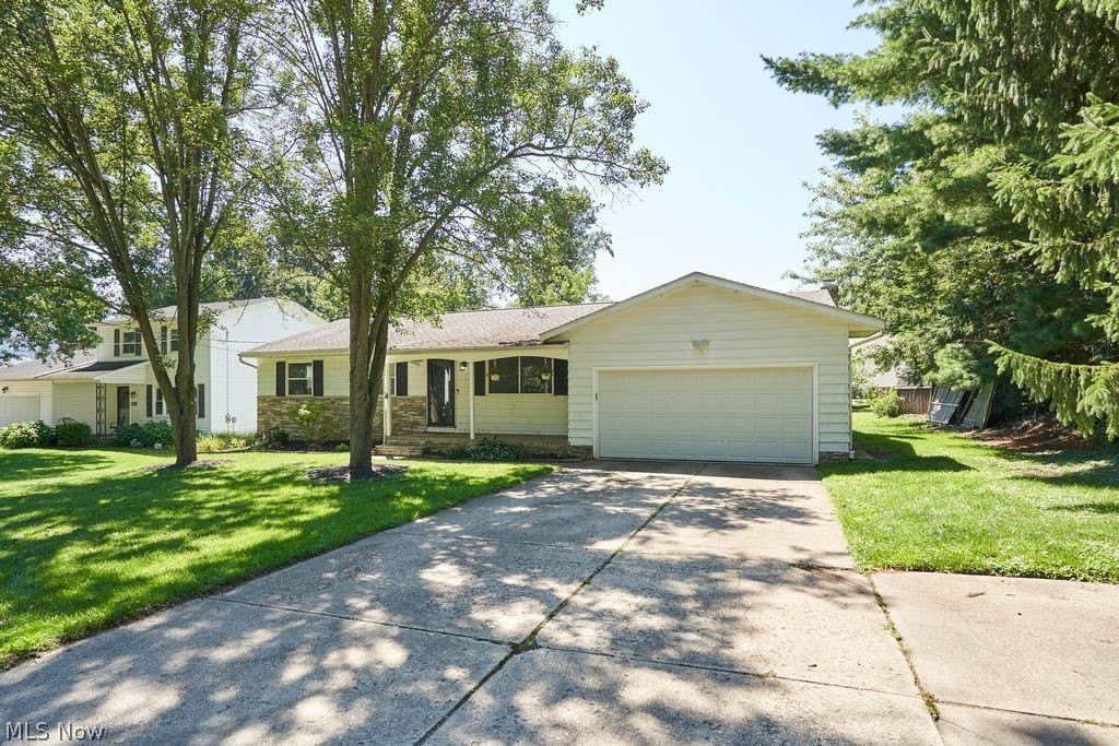 432 Mackinaw Ave – photo 1