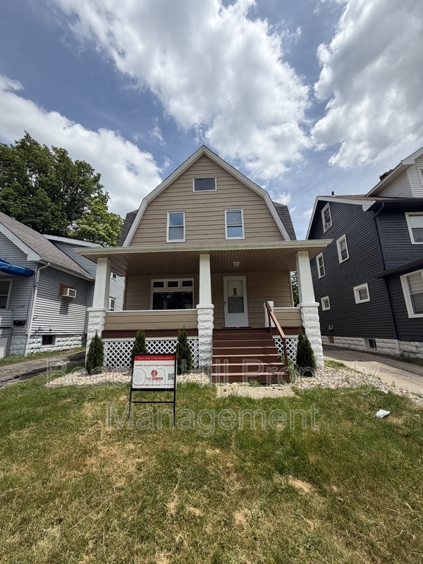 3331 E 145th St – photo 1