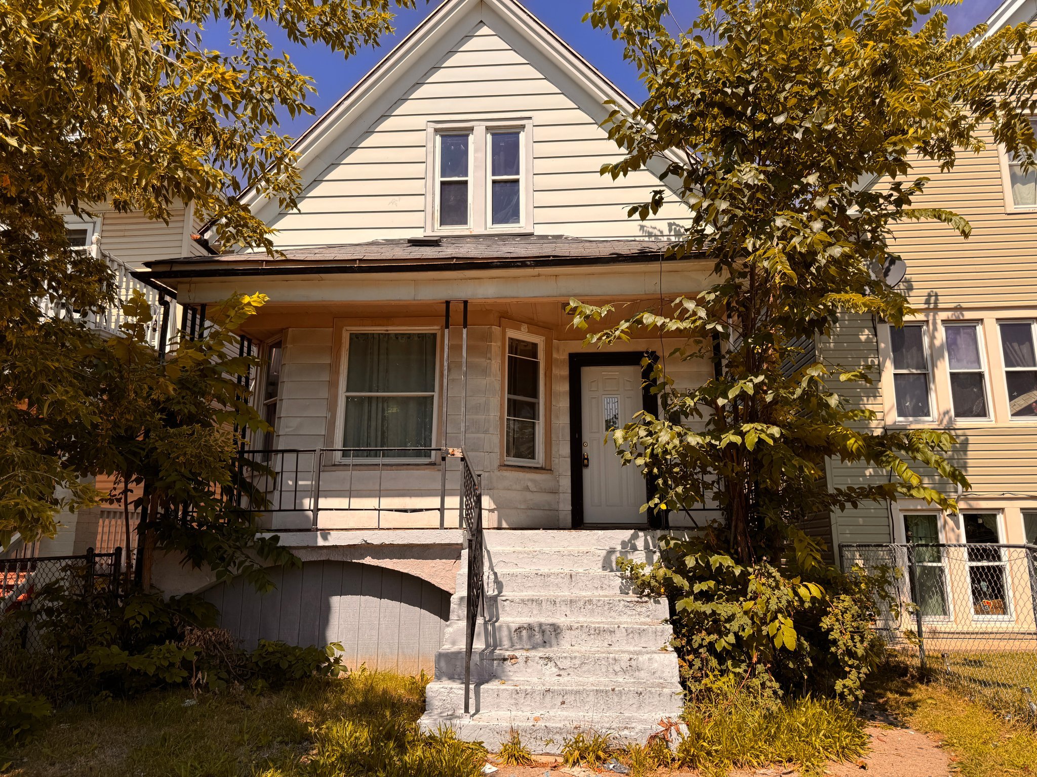 2308 W Burnham St – photo 1