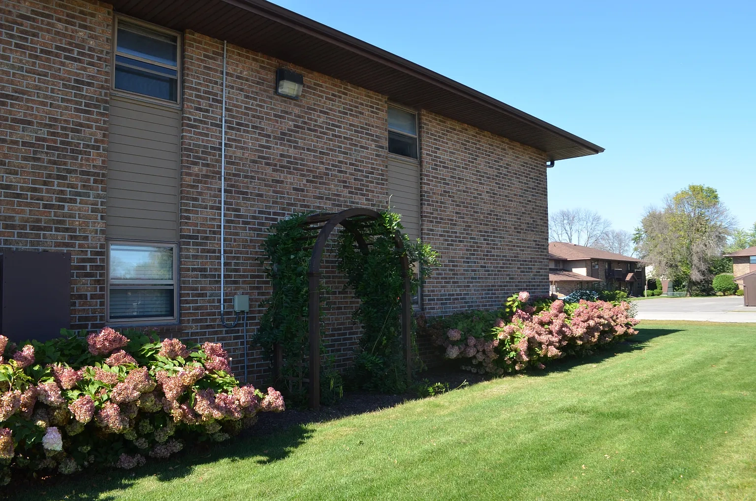 Applegate Apartments – photo 5