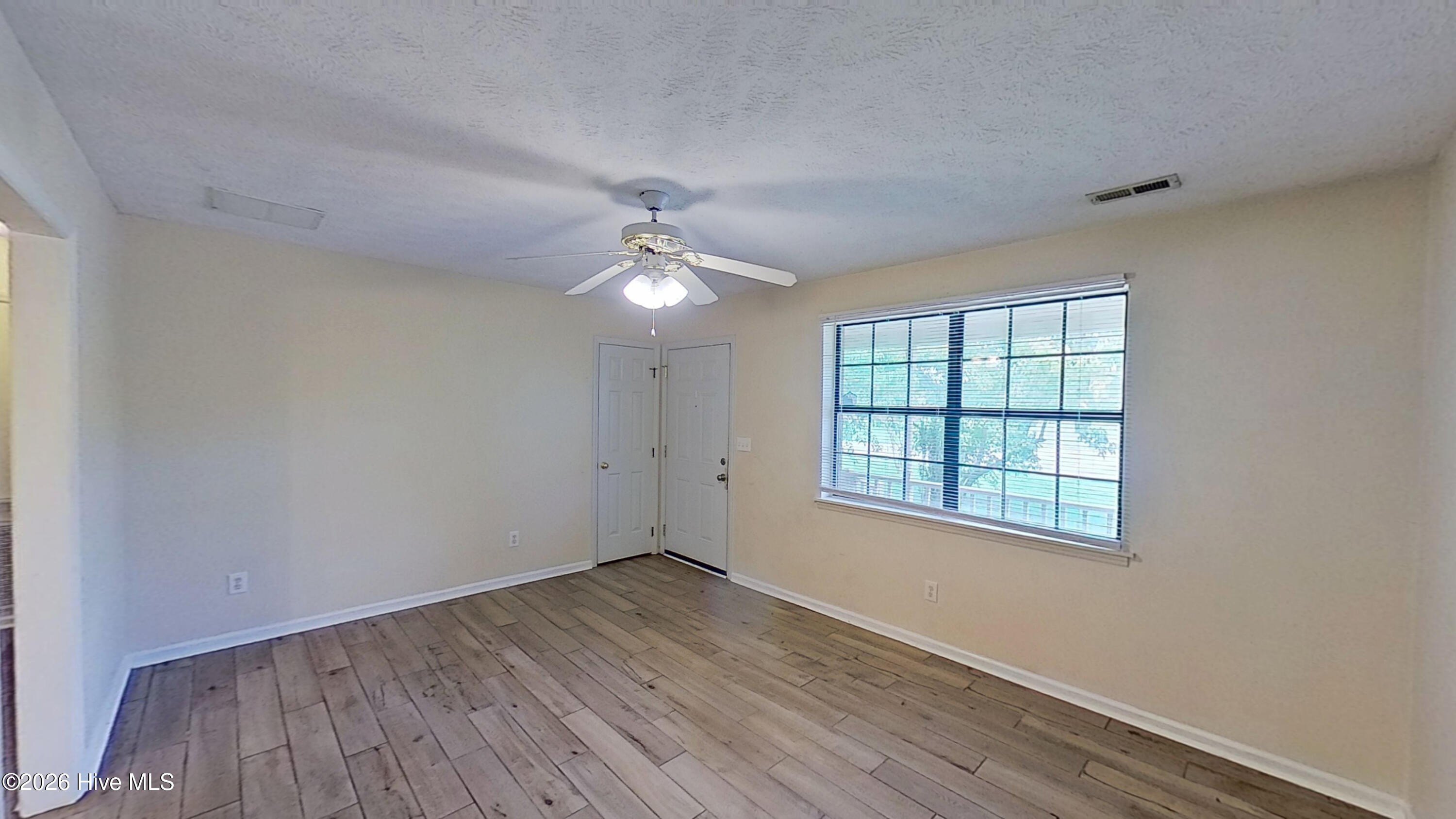 237 Bountiful Ln – photo 3