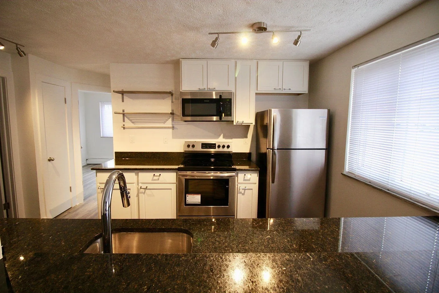 Silver Apartments – photo 3