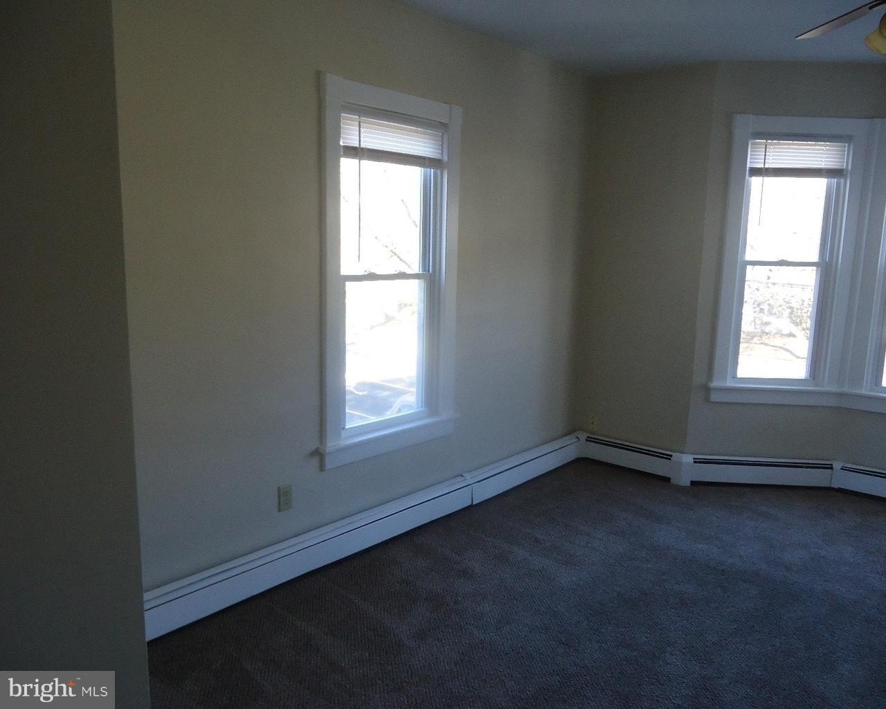 216 E Penn Ave #B – photo 5