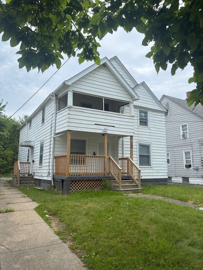 386 E 152nd St unit 386 E 152 ST - Unit UP – photo 1
