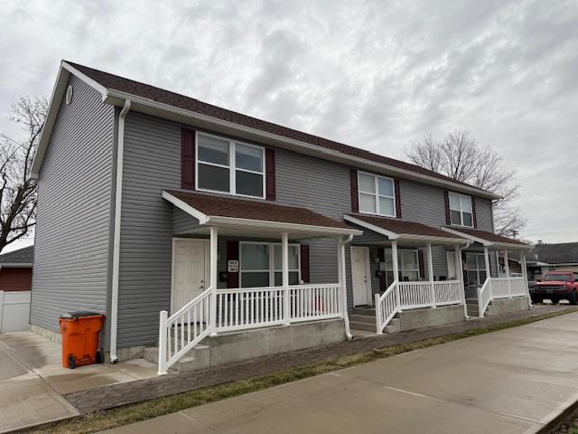 915 N Riverside Dr unit 1 – photo 1