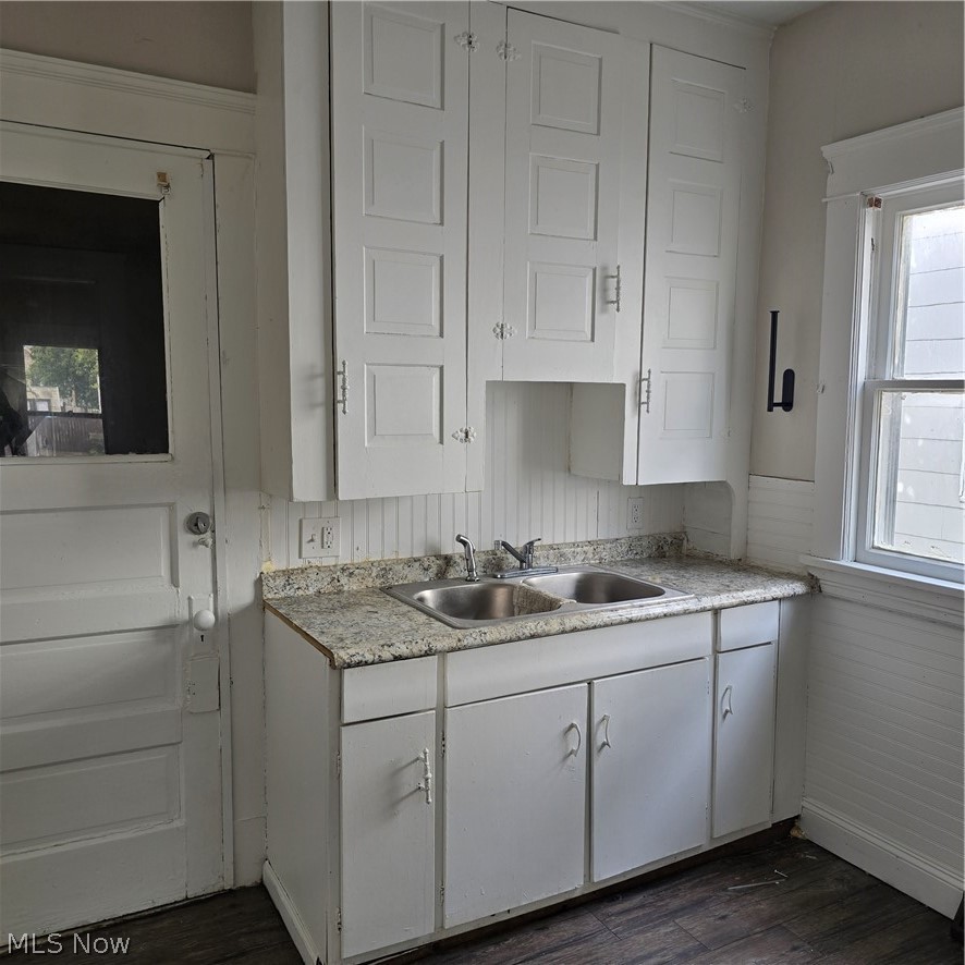 10401 Bernard Ave unit 3 – photo 4