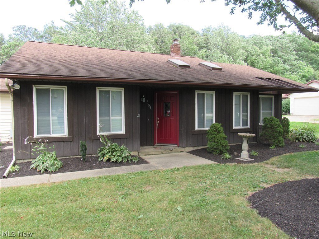 7155 Auburn Rd – photo 3