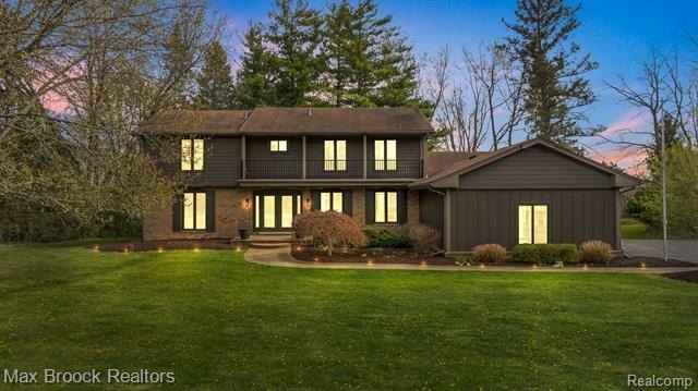 5240 Clarendon Crest St – photo 1