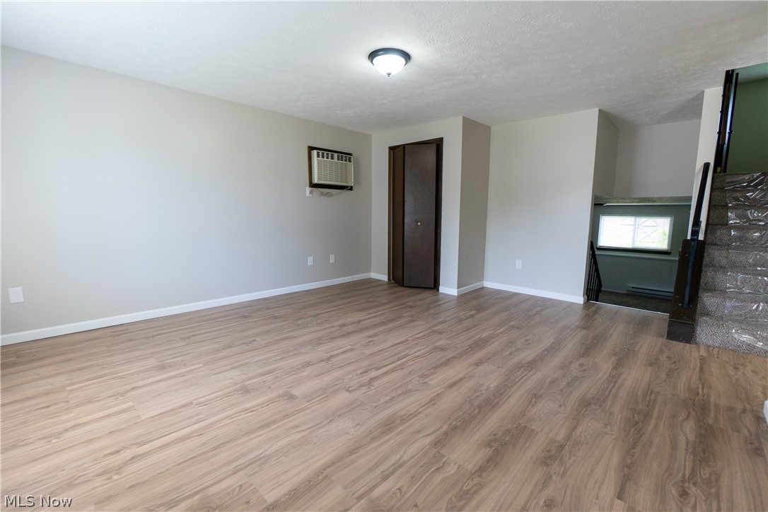 5922 Albert Ave – photo 3