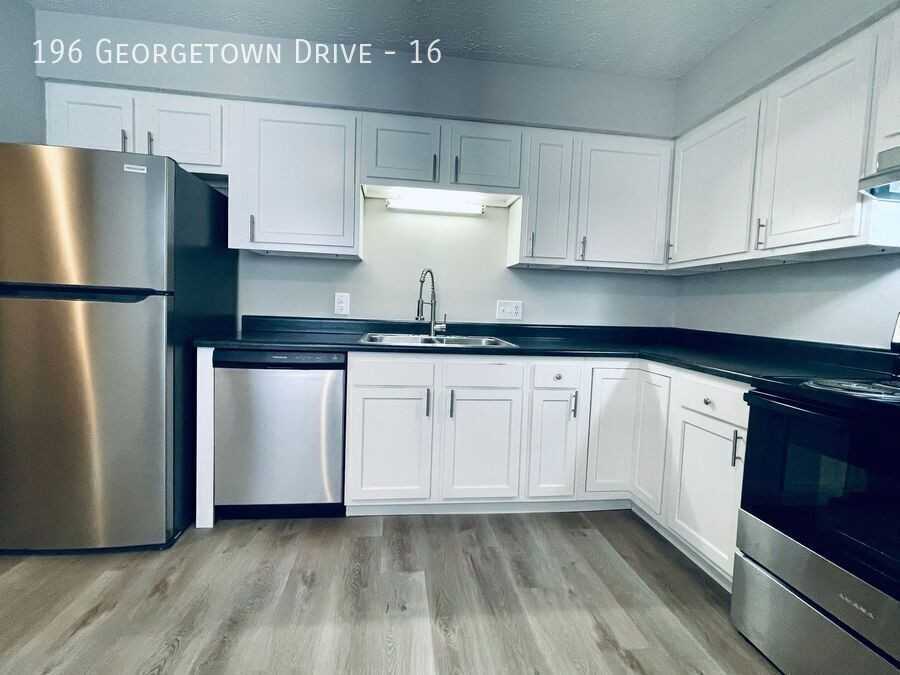 196 Georgetown Dr unit 16 – photo 4