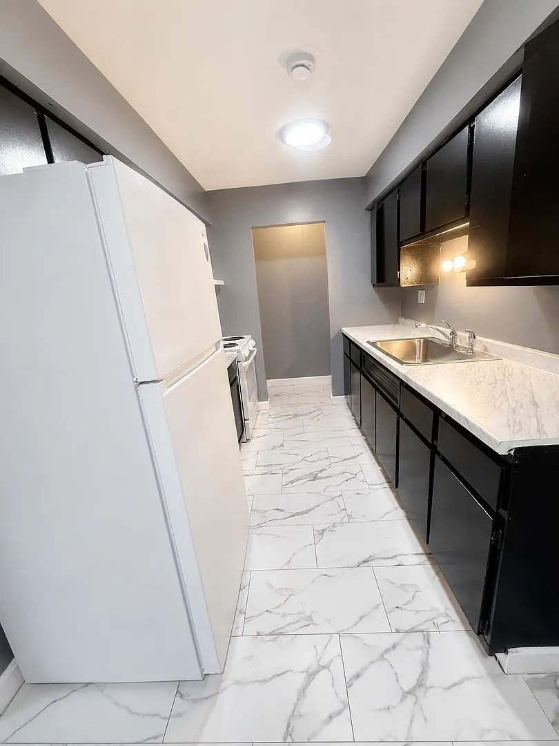 Oak Apartments in Kenosha – photo 1