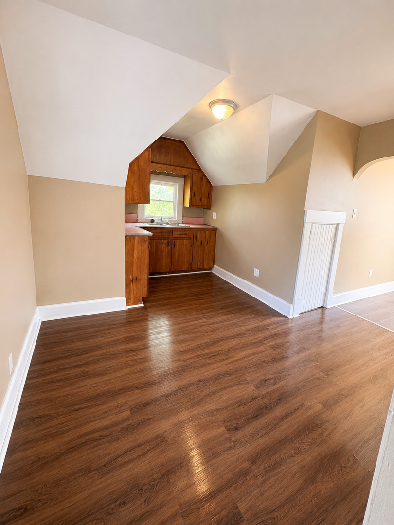691 S Irvine Ave unit 1 – photo 2