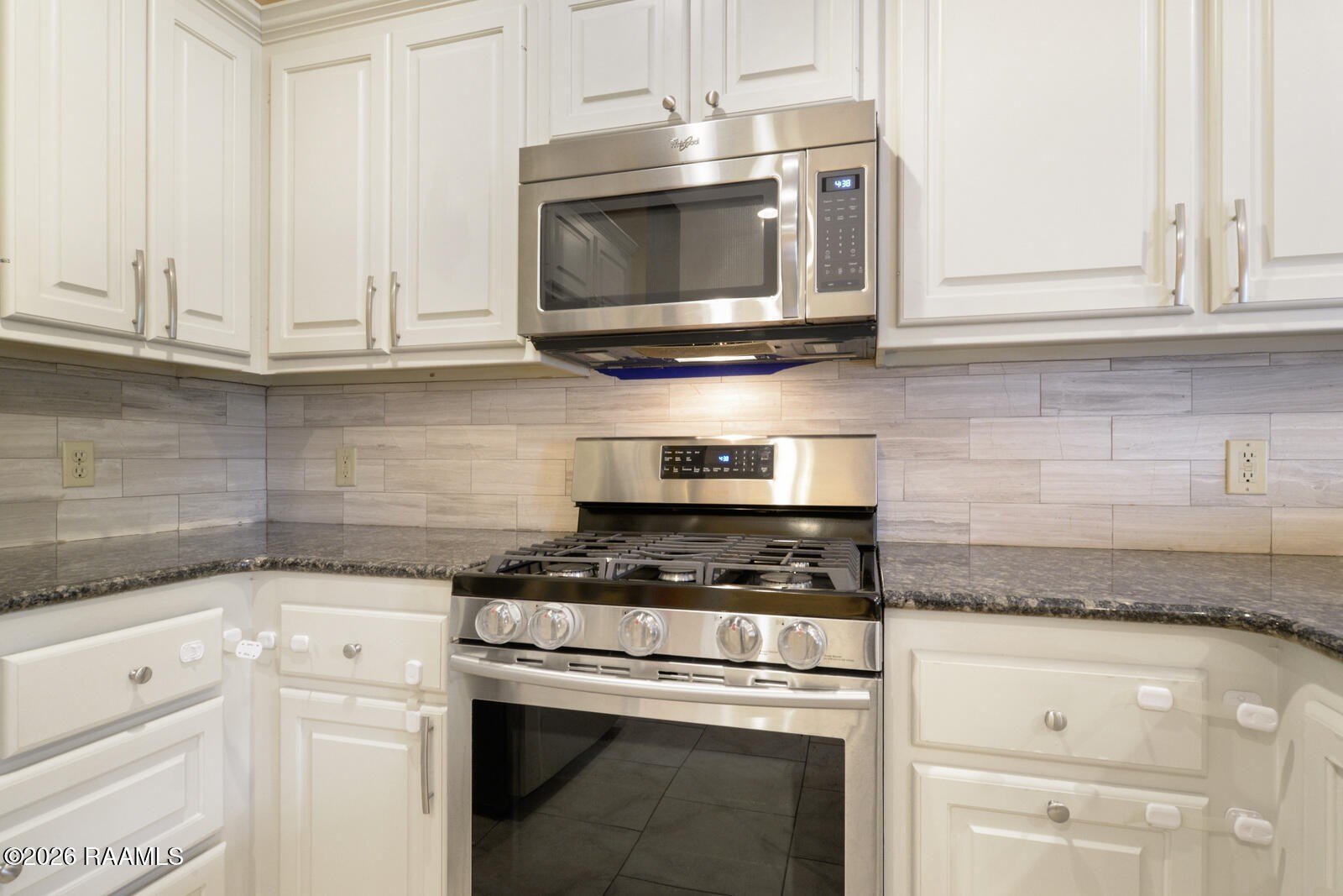 9442 Boone Ave – photo 4