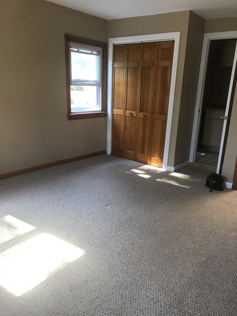 202 N Clinton Ave unit 2 – photo 3