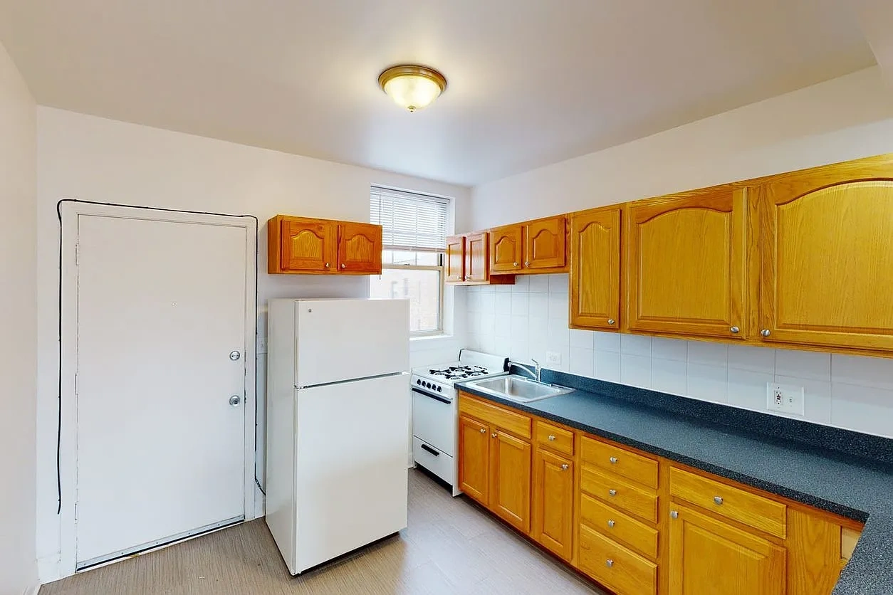 5528 S. Cornell Avenue – photo 3