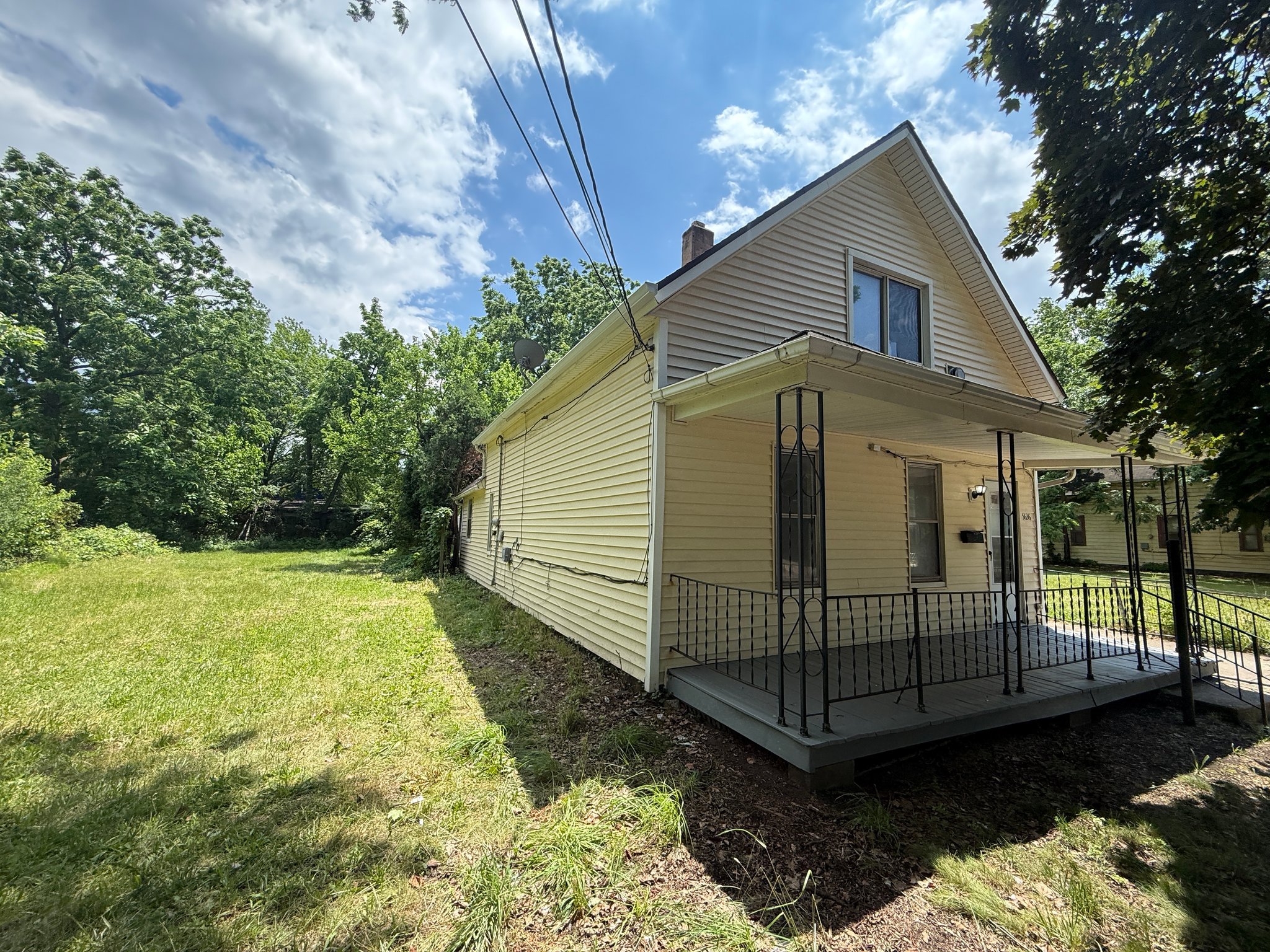 5636 Drake Ave – photo 1