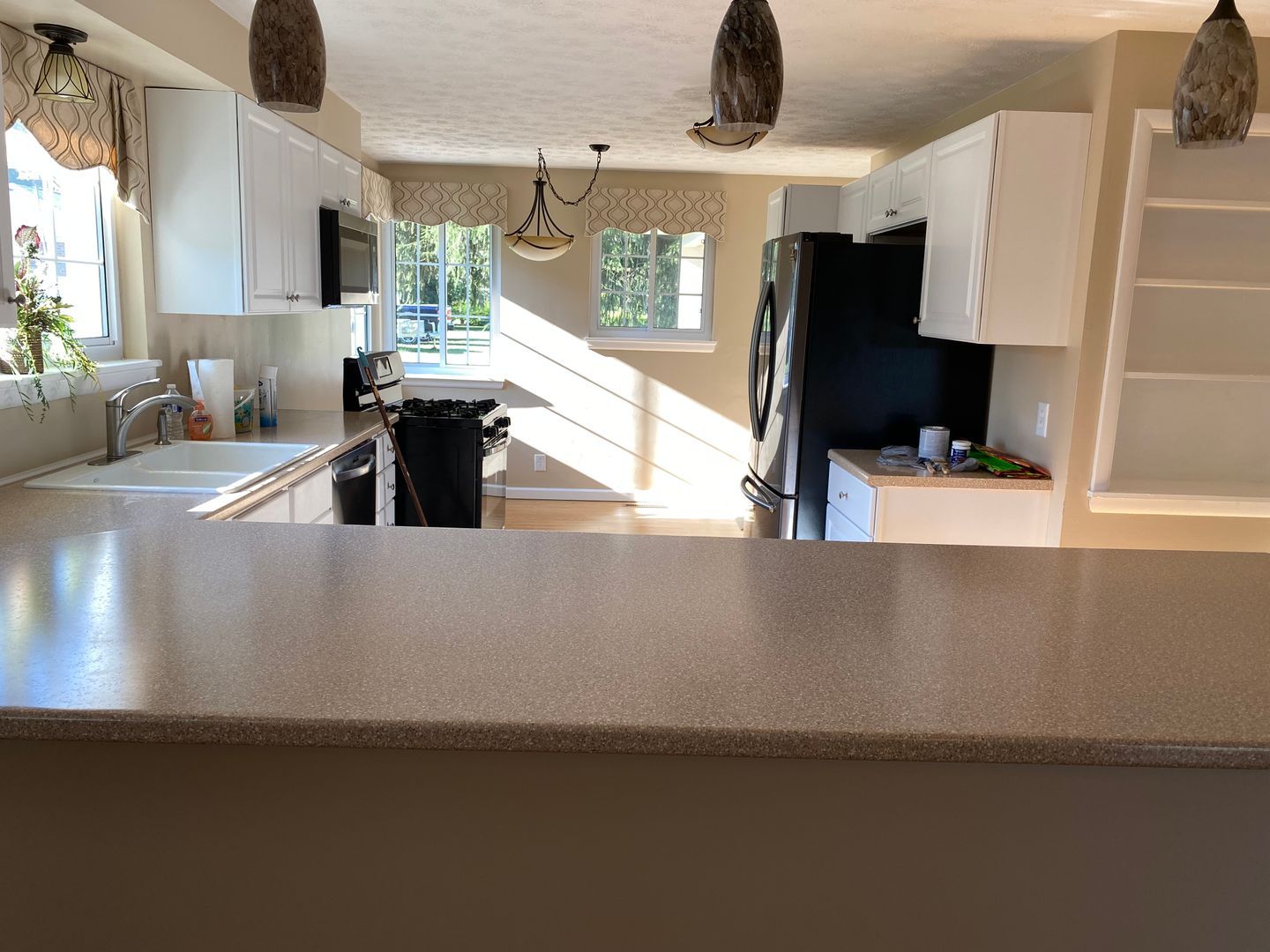 204 E 5th St – photo 4