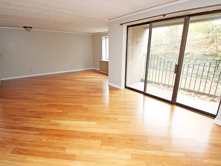 220 S Home Ave unit 102 – photo 4