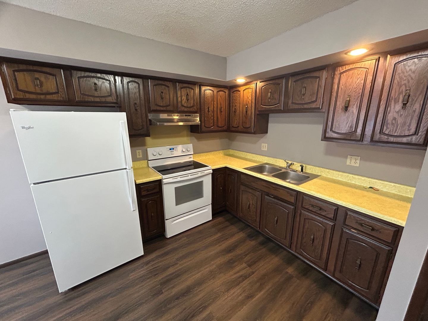 207 E Newkirk St unit 3 – photo 5