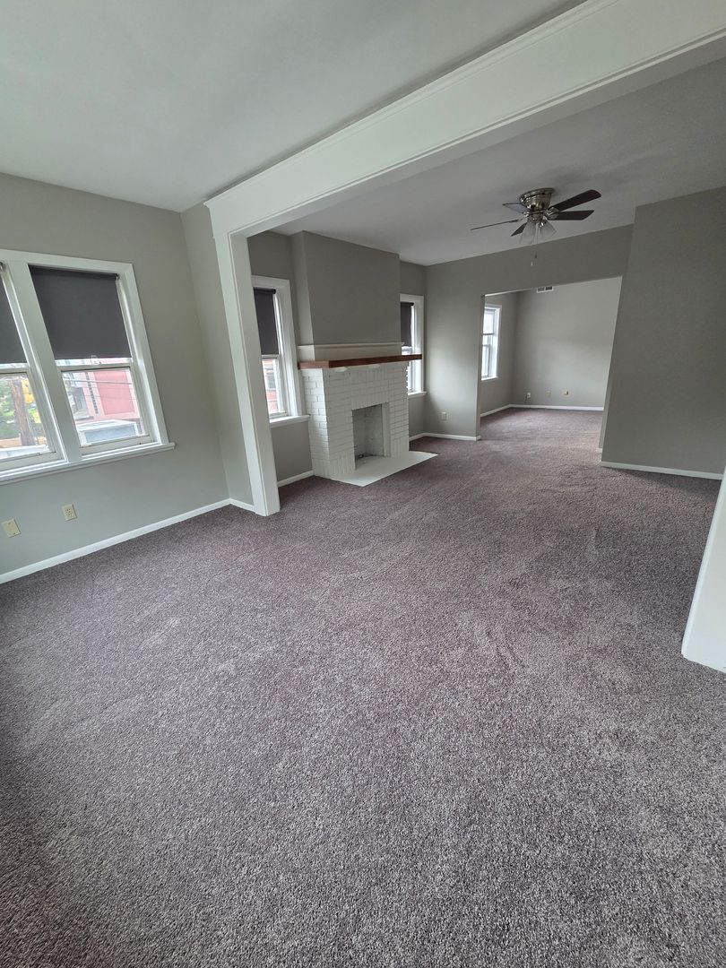 5736 Hobart St – photo 5