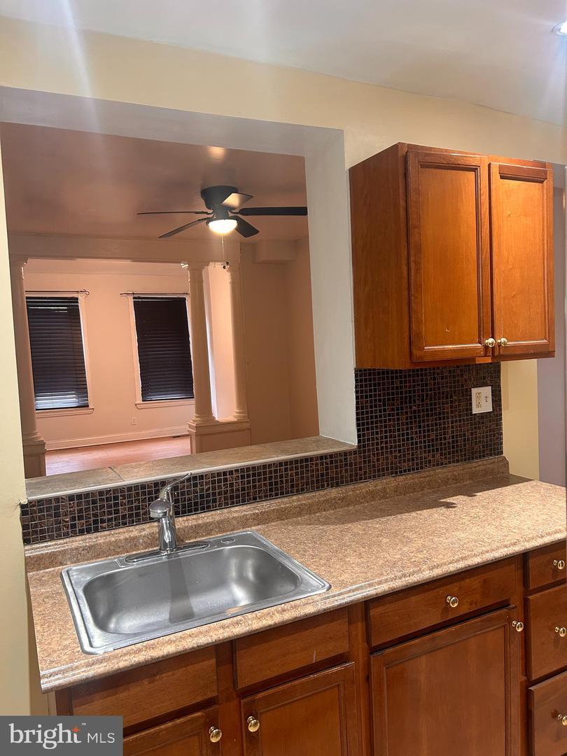 1308 W Lippincott St – photo 5