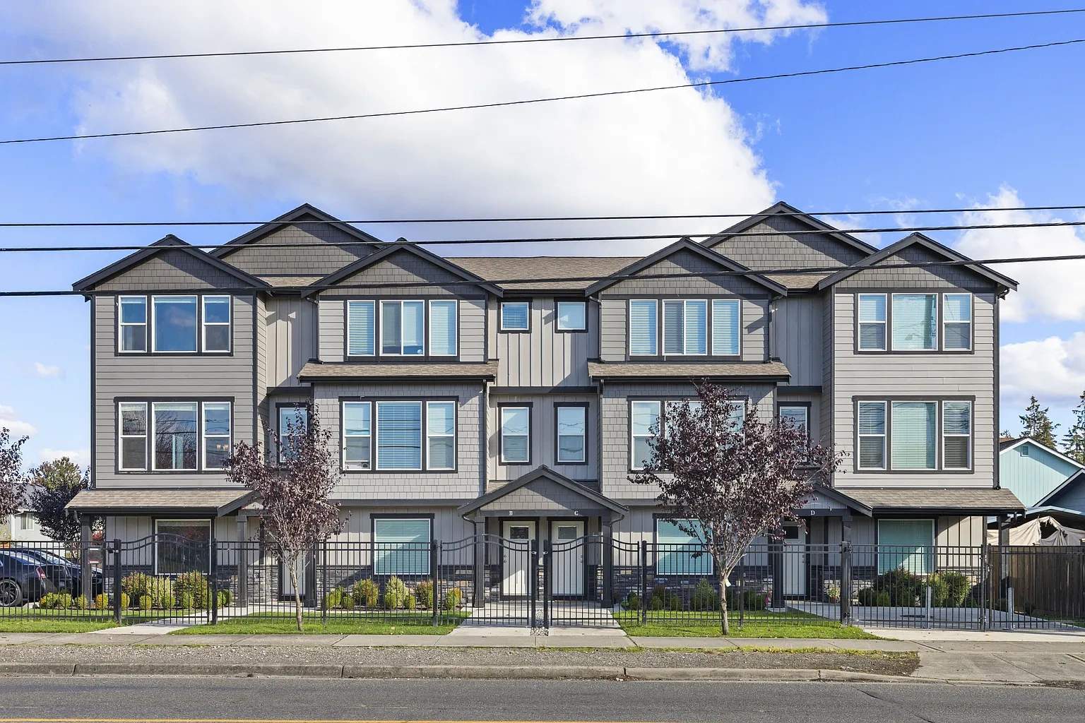 Rainier View Court Townhomes – photo 2