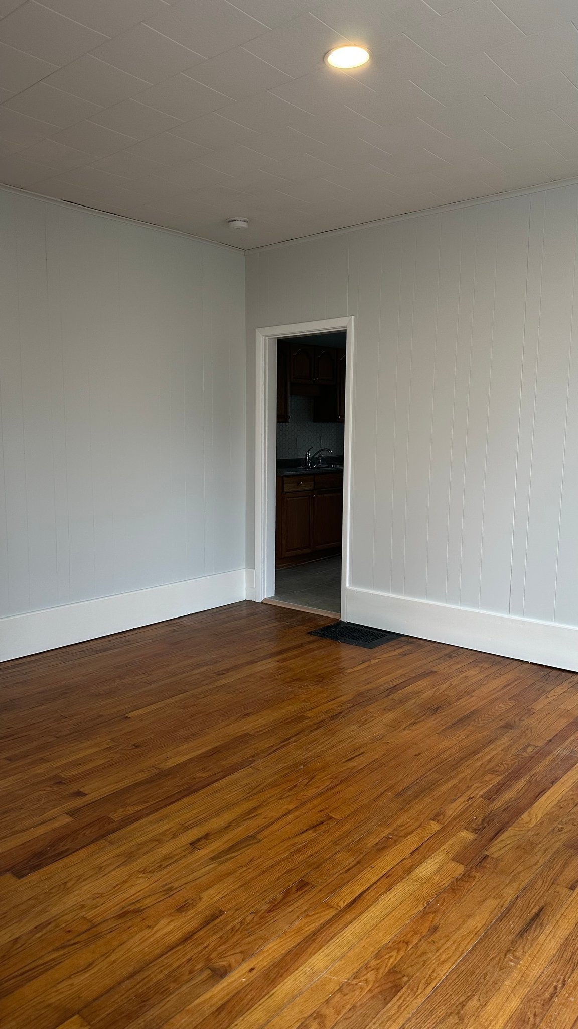 23 Pleasant Ave – photo 2