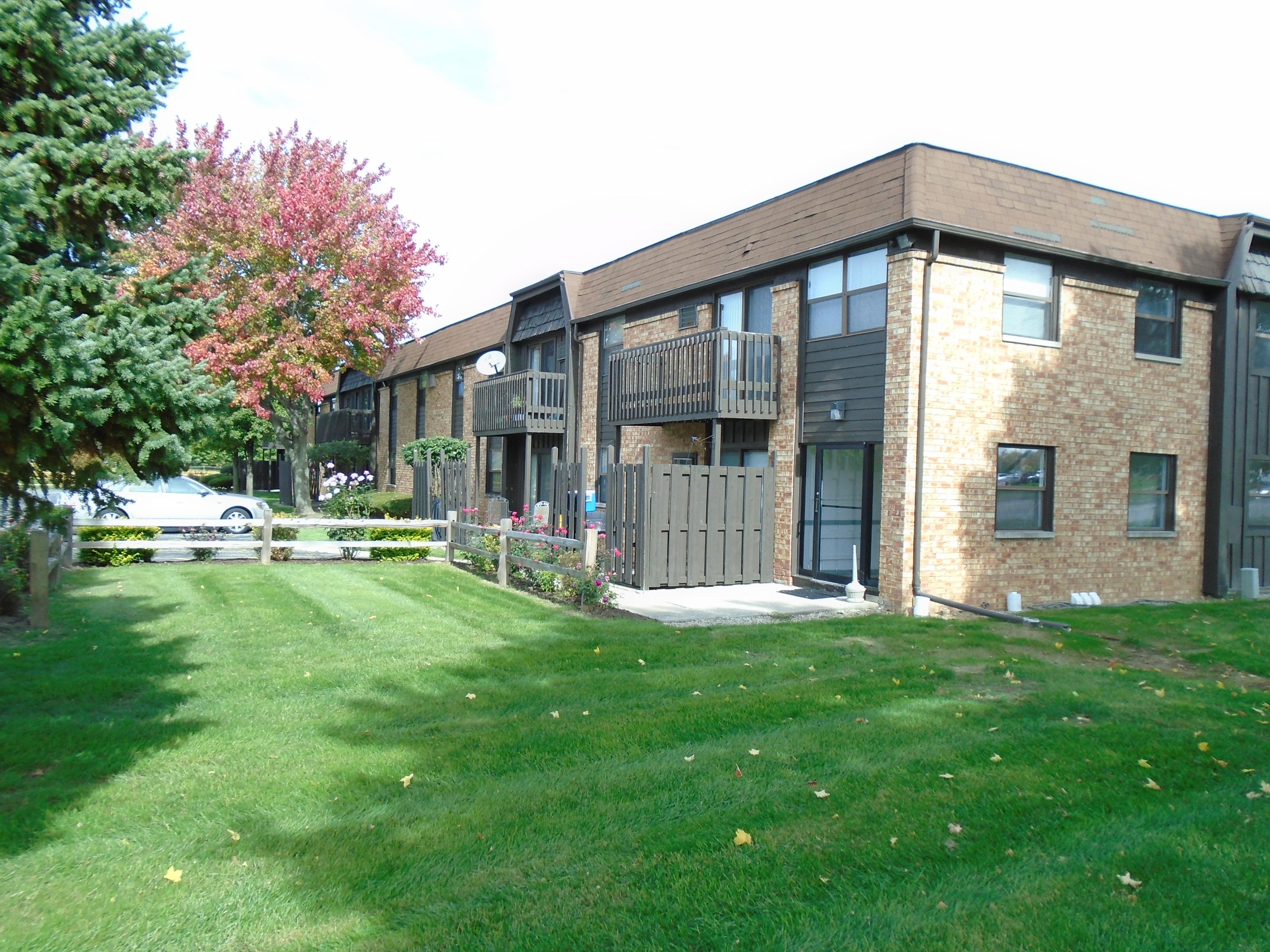 3141 Manley Rd unit 203 – photo 2