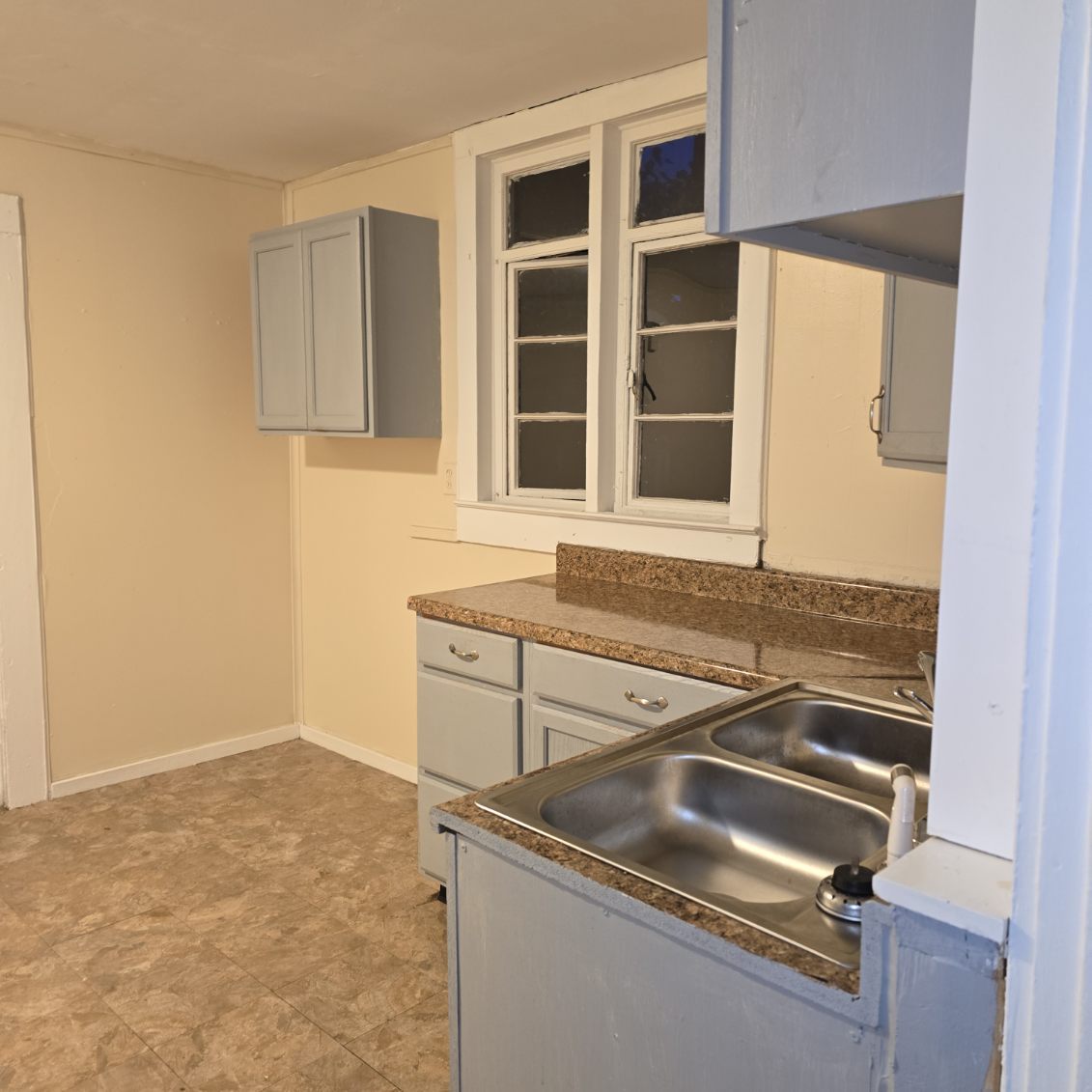 520 E Rose St – photo 4