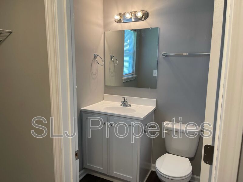 630 E Chestnut St unit 2 – photo 5
