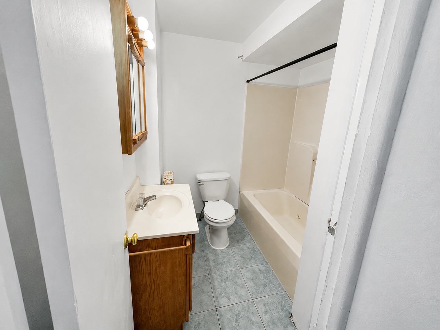 136 N Broad St – photo 3