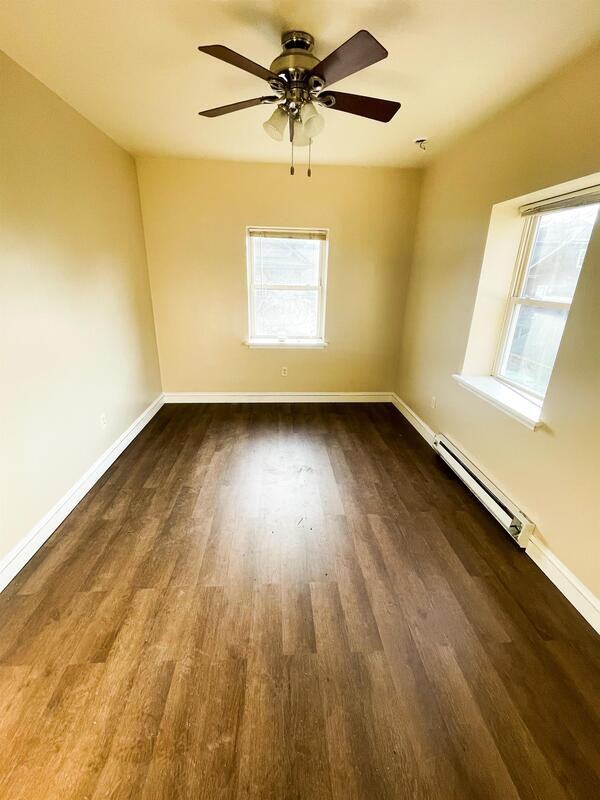 3500 Elm St – photo 1