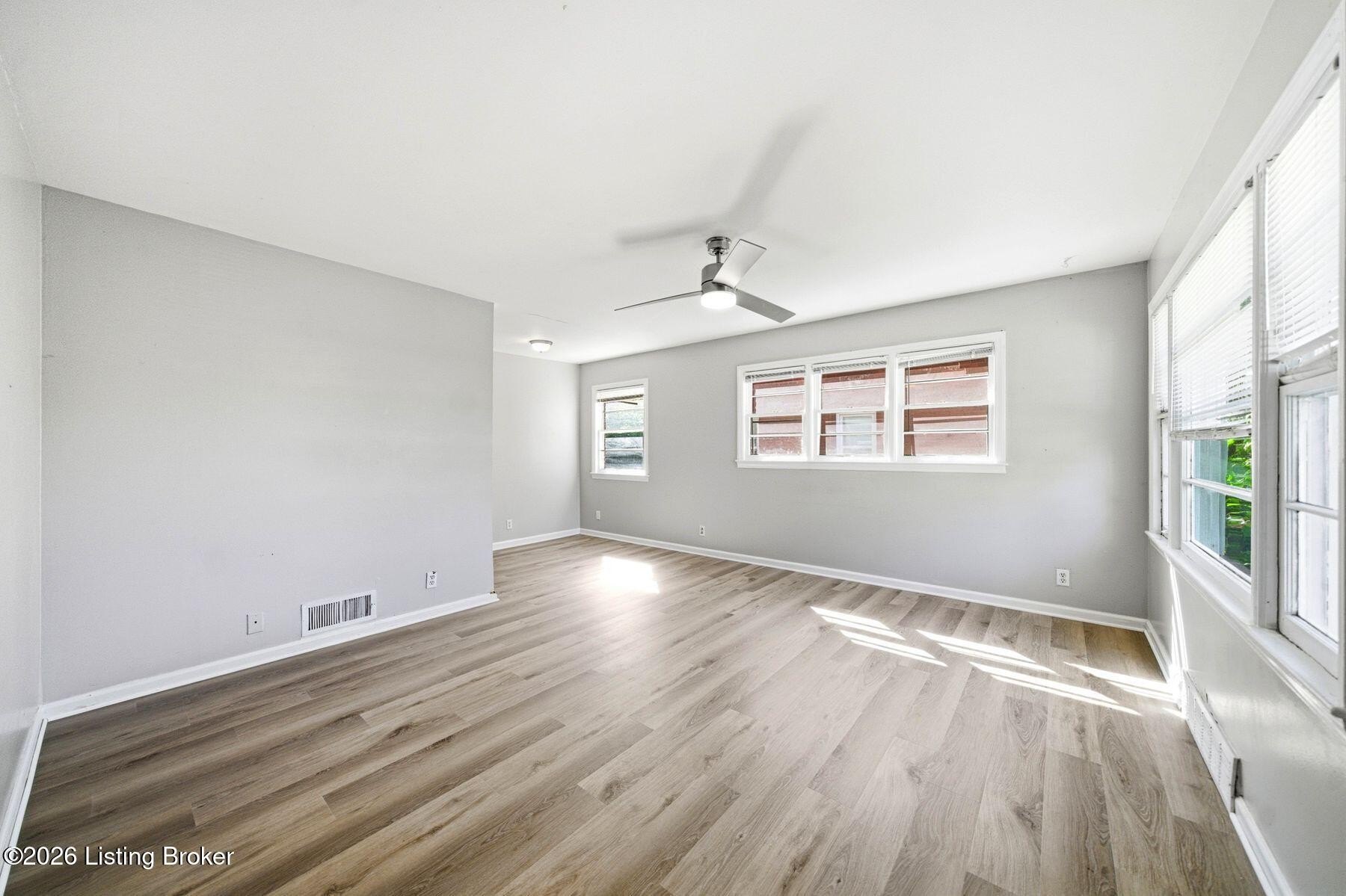 3021 Wedgewood Wy – photo 4