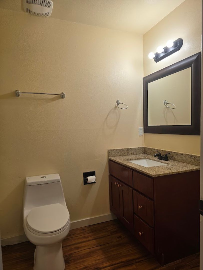 921 Macinaw Rd unit 1 – photo 3