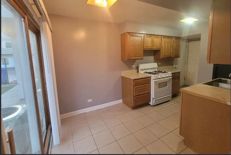 189 Robert Ct #C – photo 4