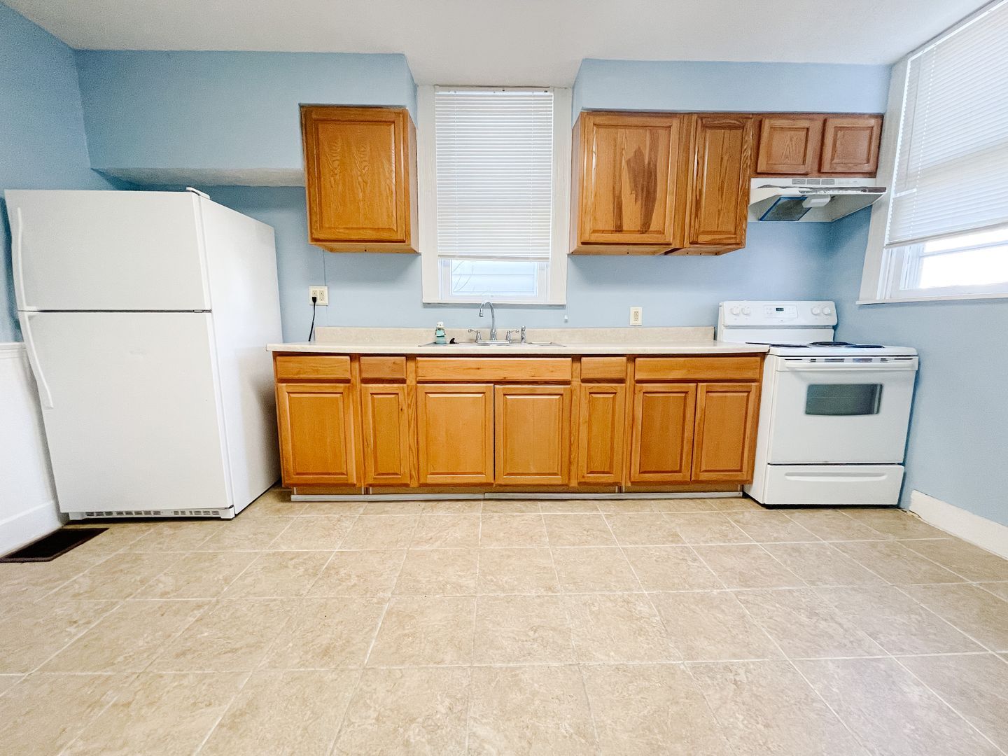 258 SW 2nd St – photo 3