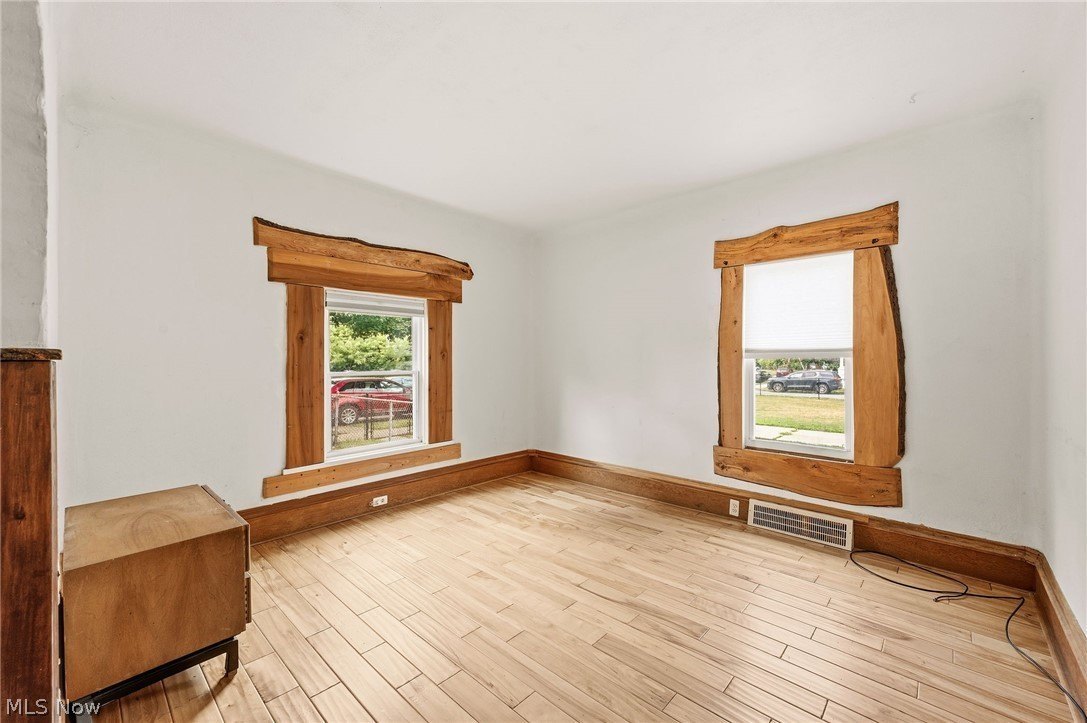 6914 Wakefield Ave – photo 5