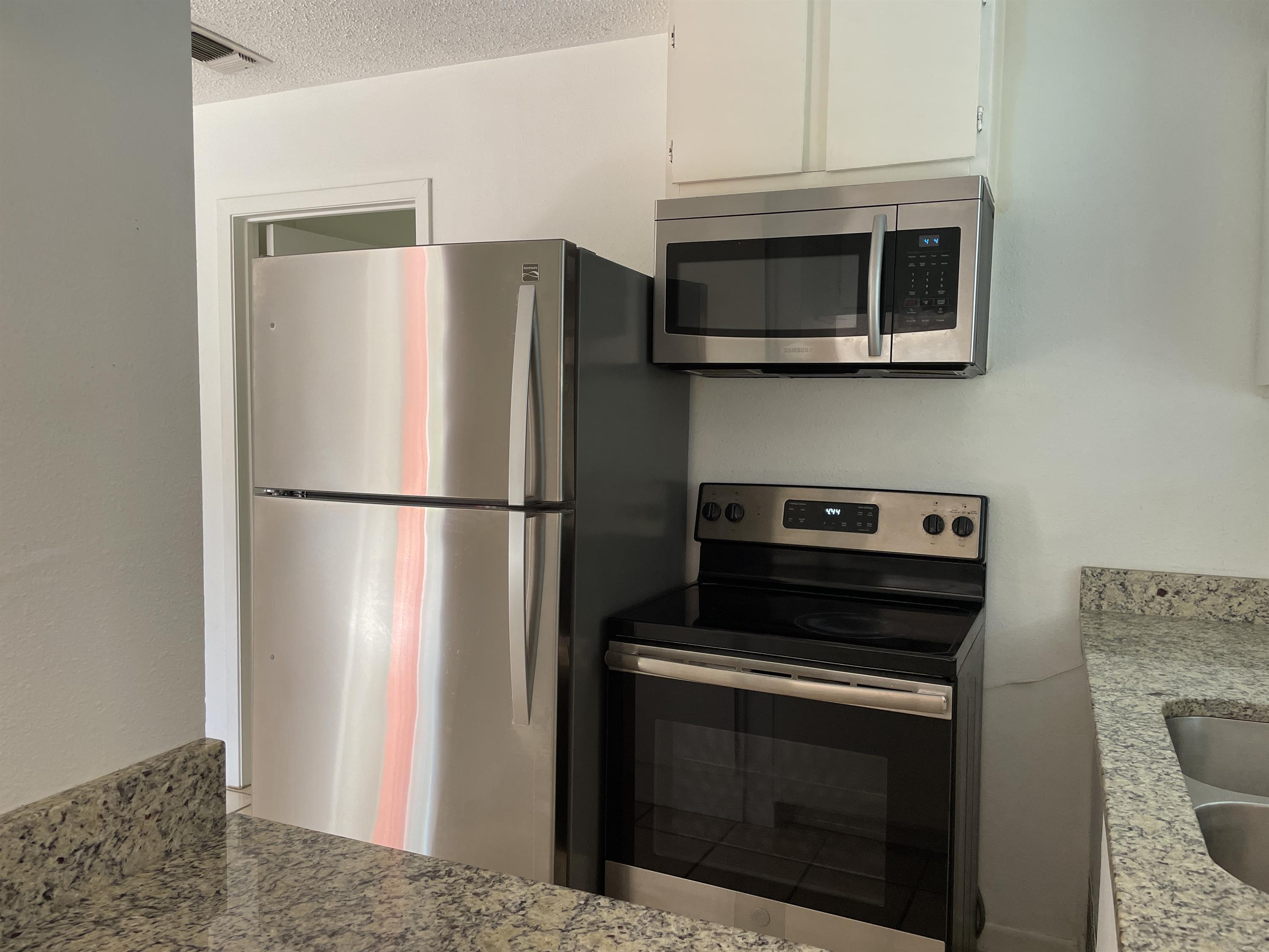 2409 Mesquite St unit 1 – photo 2