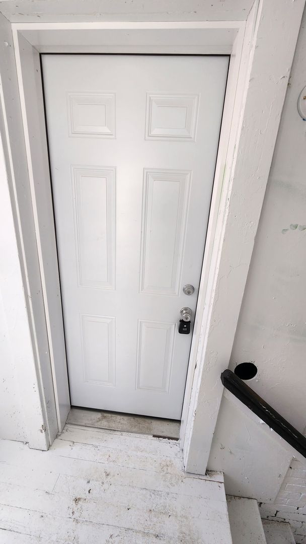 11 S Market St unit 11 S Market st Apt A 2nd FL Rear – photo 2