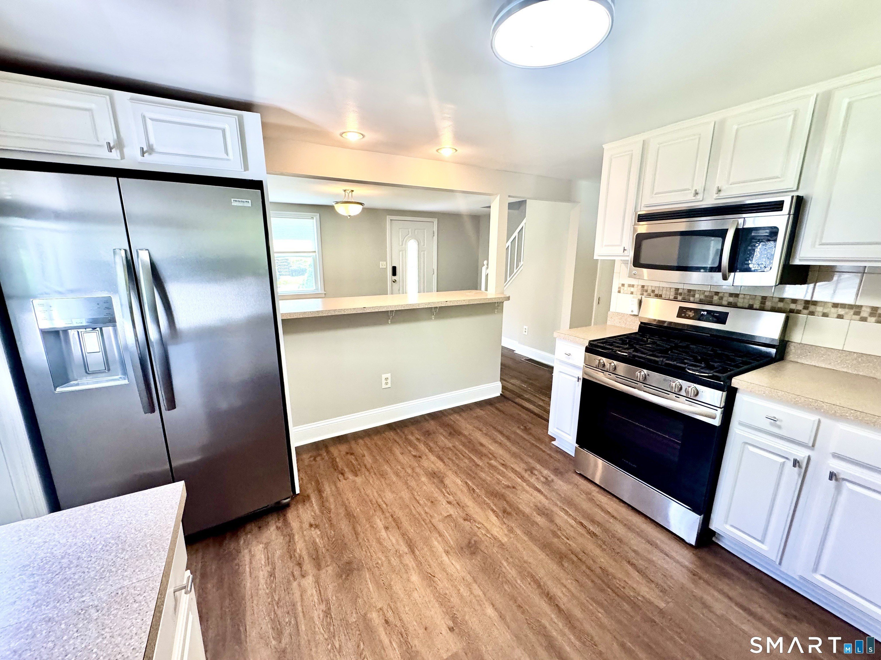 439 Quinn St – photo 3