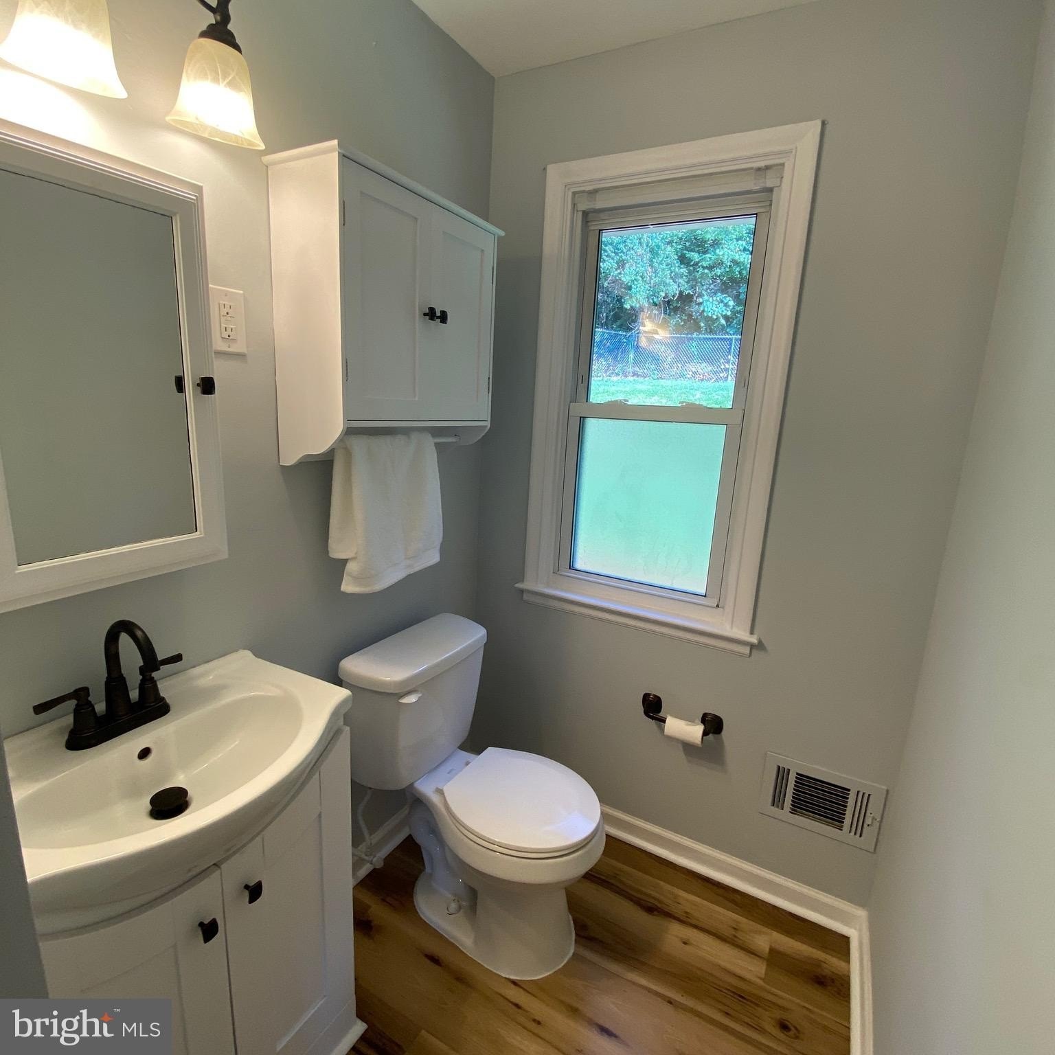 2341 Highland St – photo 4