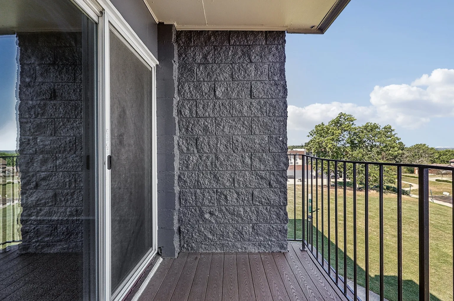 Oakwood Apartments – photo 5