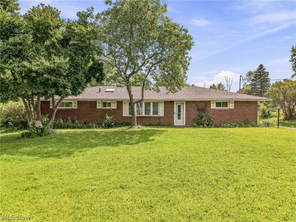 1428 Laurel Dr – photo 2