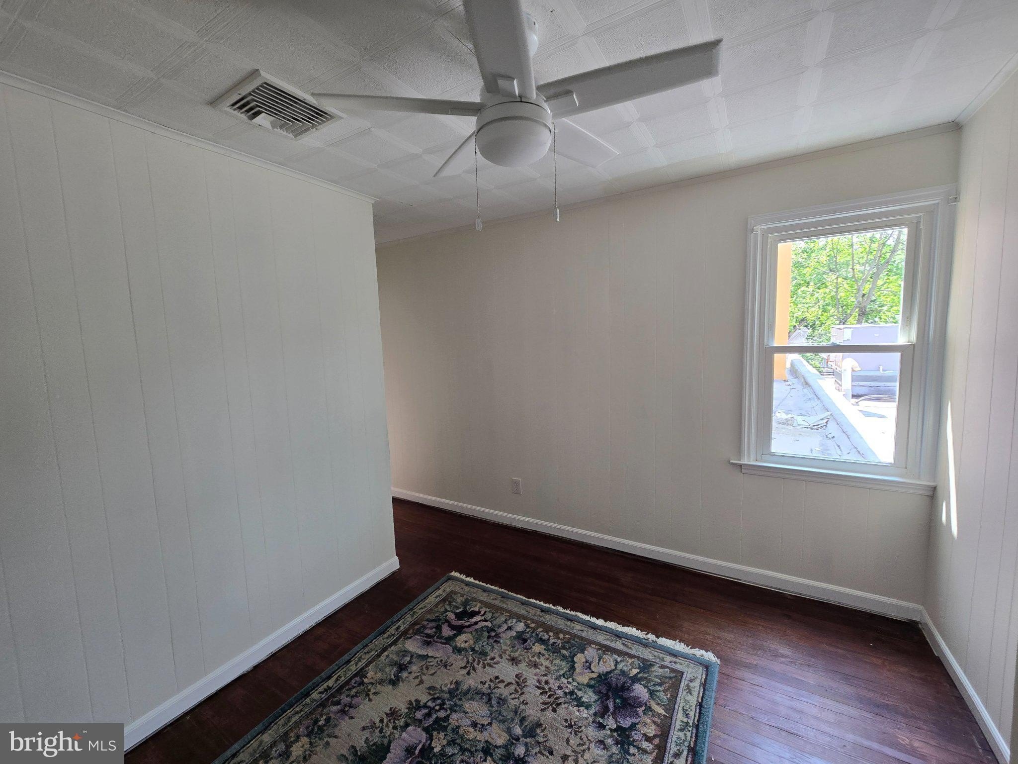 130 S Broadway – photo 2