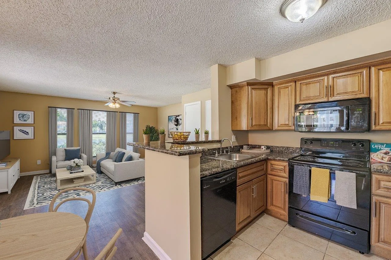 Royal St. George at the Villages Apartment Homes – photo 5